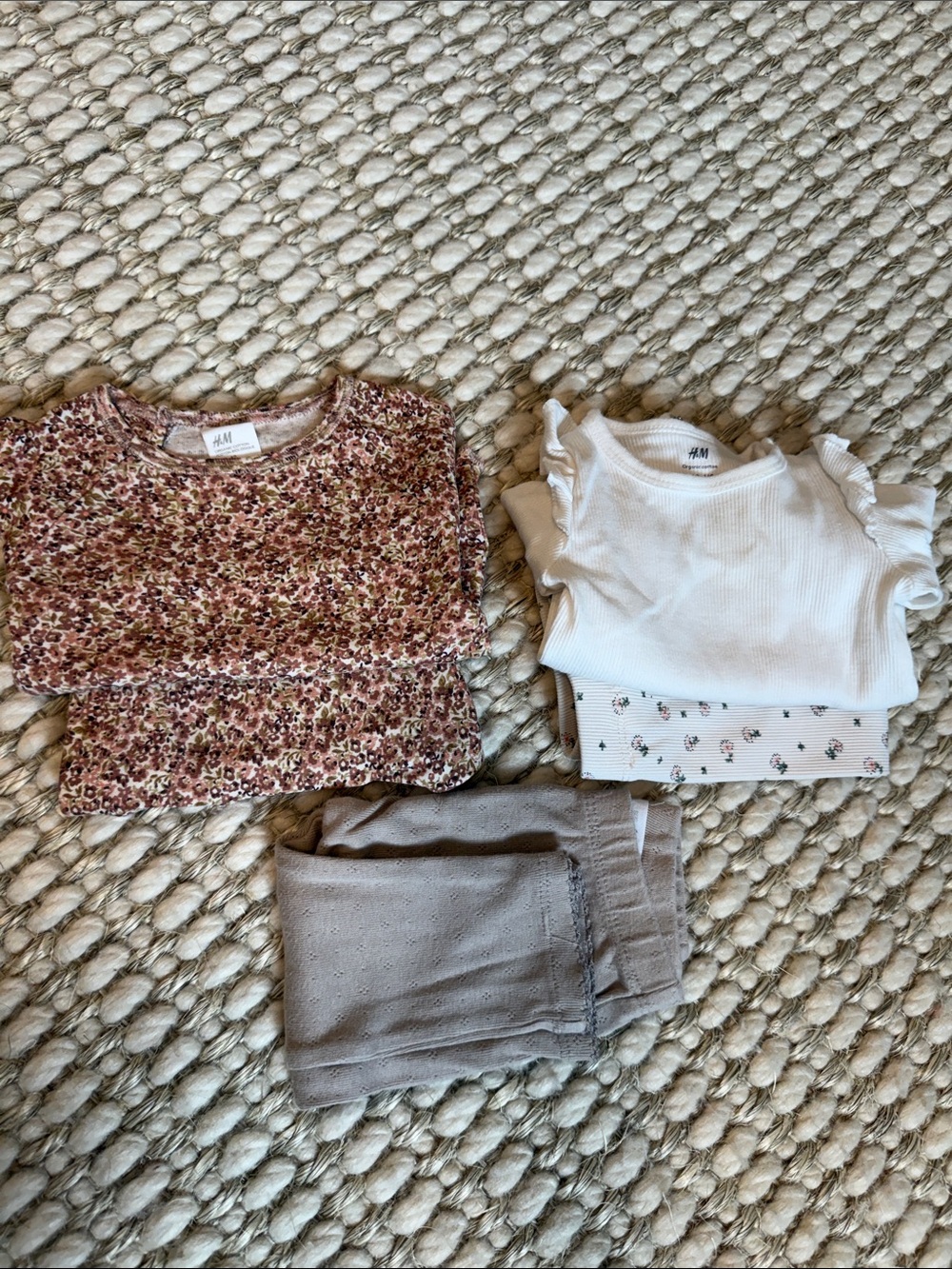 H&M Floral Top & Bottom, White Ruffle-Sleeve Top w Leggings and Zara Pointelle